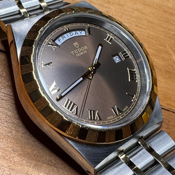 U1 PROP WATCH - Picture 3 of 8